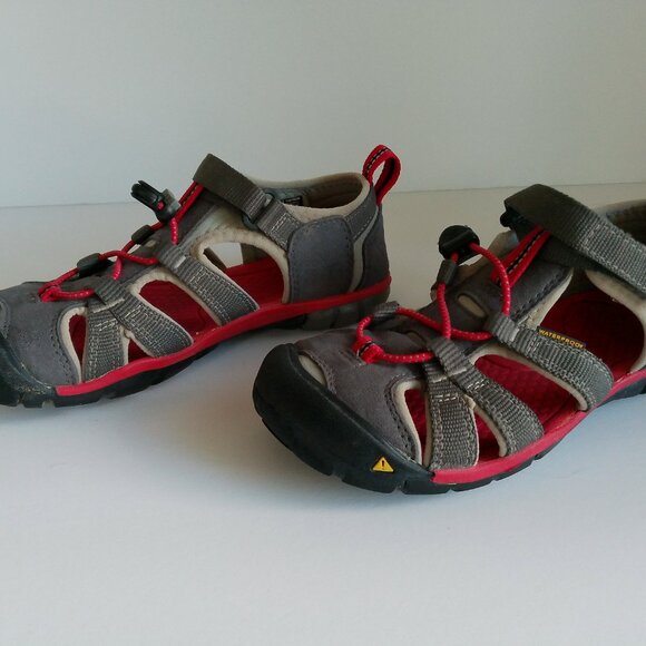 KEEN Children's Waterproof Activewear Sandals Shoes Size 2 Little Kid Gray Red - Picture 8 of 14